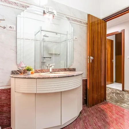 Apartman Elegant Retreat In Rome, Comfort & Style - Metro A