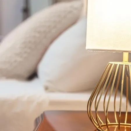 Elegant Retreat In Rome, Comfort & Style - Metro A Apartman Róma