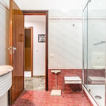 Elegant Retreat In Rome, Comfort & Style - Metro A Róma